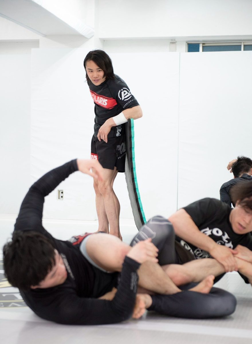 Yuki “SUBMISSION” Takahashi teaching a class